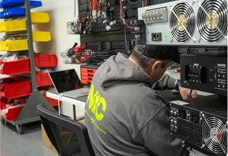 N1C worker at desk N1C worker at desk